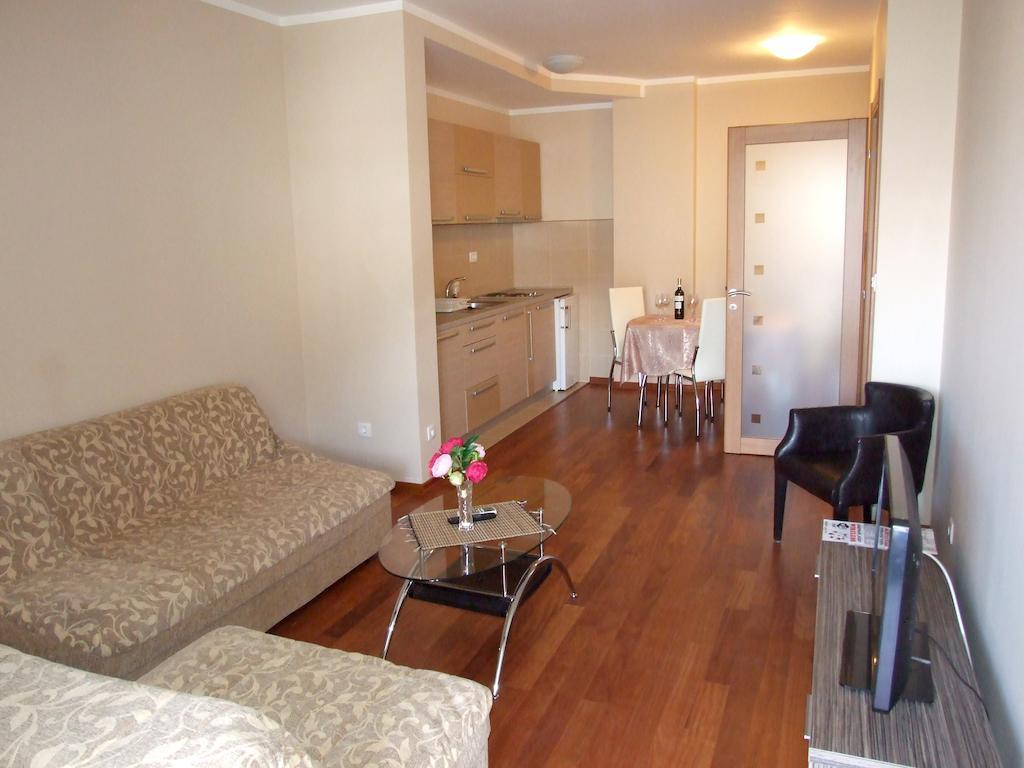 Apartments Oaza 2 Petrovac Rum bild