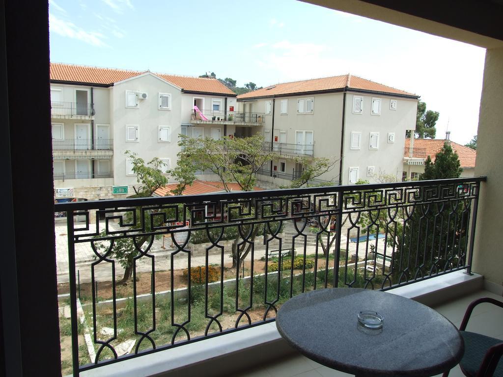 Apartments Oaza 2 Petrovac Rum bild