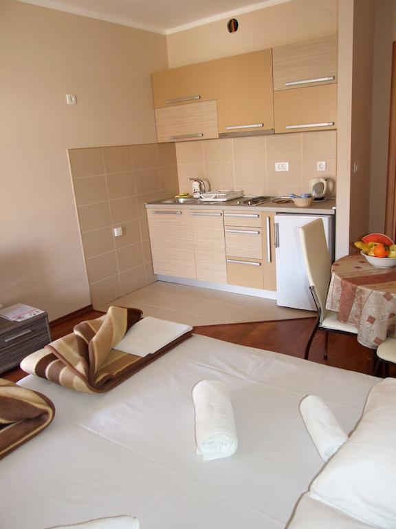 Apartments Oaza 2 Petrovac Exteriör bild