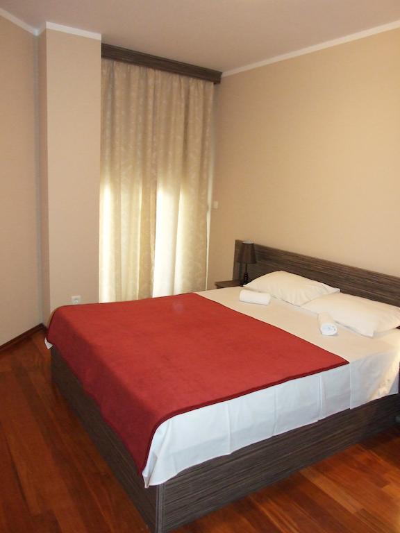 Apartments Oaza 2 Petrovac Rum bild