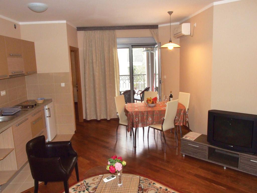 Apartments Oaza 2 Petrovac Rum bild