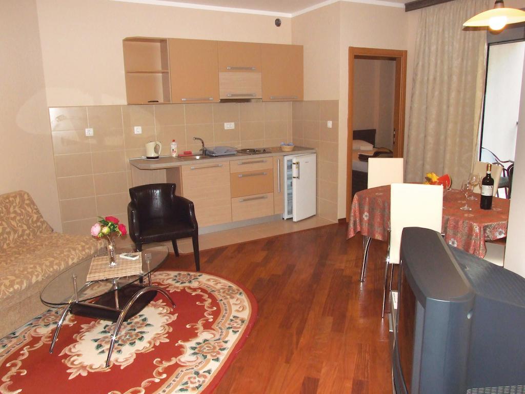 Apartments Oaza 2 Petrovac Rum bild