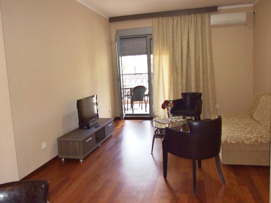 Apartments Oaza 2 Petrovac Exteriör bild