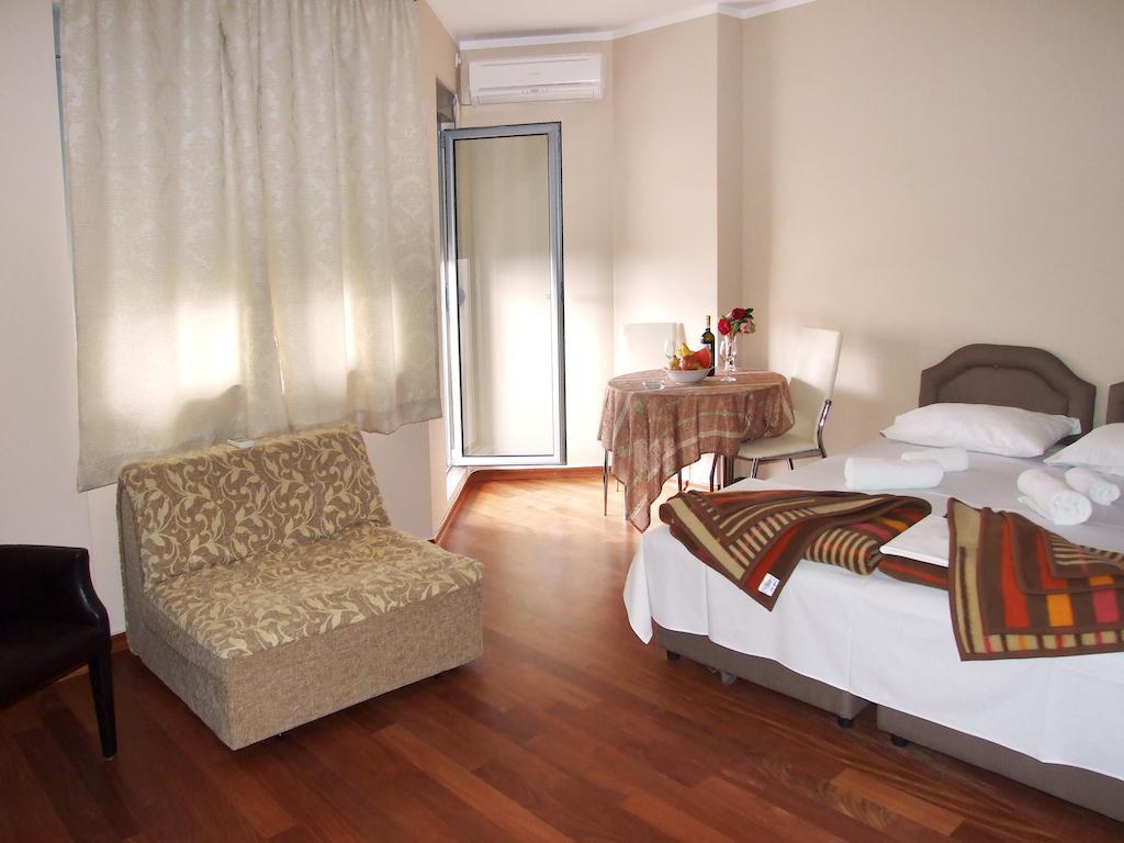 Apartments Oaza 2 Petrovac Rum bild