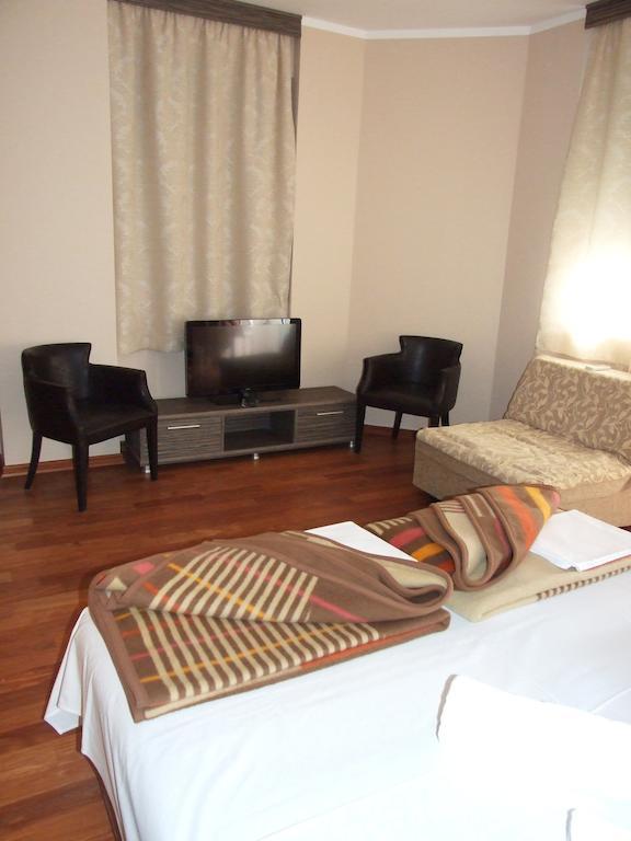 Apartments Oaza 2 Petrovac Rum bild